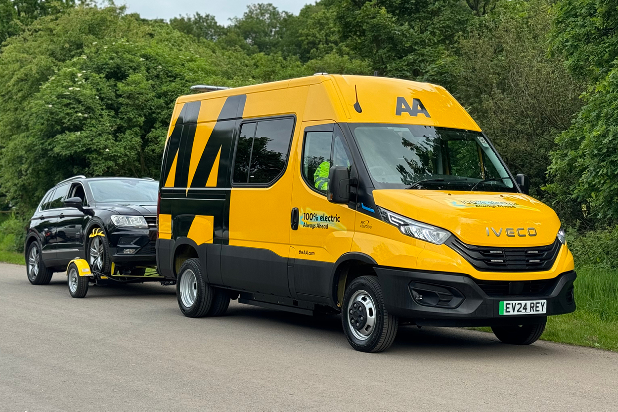 Innovative IVECO eDAILY duo join The AA’s growing electric fleet